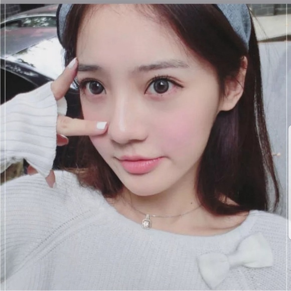 New Silver women halo diamond pendant necklace - Picture 5 of 6